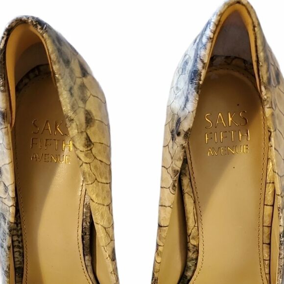 Saks 5th Ave Ladies Heels Size 7 - Picture 5 of 9